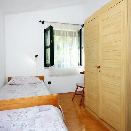 Seaside Secluded Cove Zavala - Gdinj, Hvar - 5717 * Bogomolje