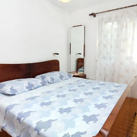 Seaside Secluded Cove Zavala - Gdinj, Hvar - 5717 * Bogomolje