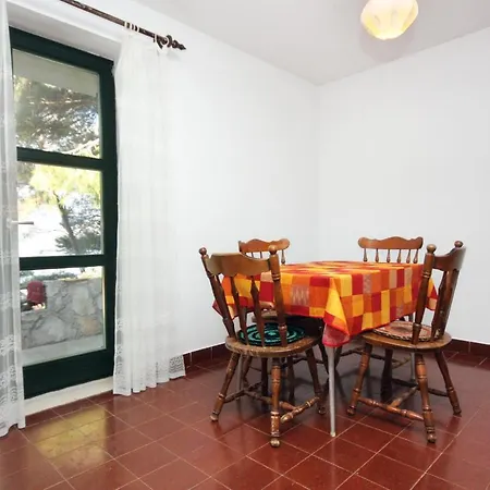 Seaside Secluded Cove Zavala - Gdinj, Hvar - 5717 Apartment Bogomolje